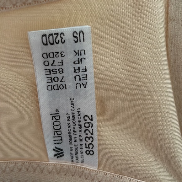 Wacoal front close Underwire T-shirt bra, size 32DD BNWT - Picture 7 of 7